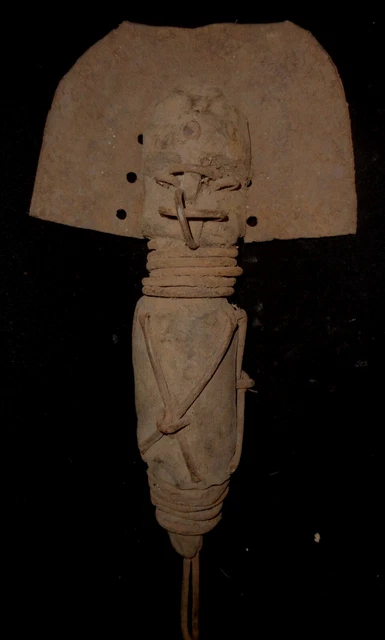 Figura ritual de arte tribal africano Igbo Ofo N'ddichie Nigeria 42 cm madera hierro
