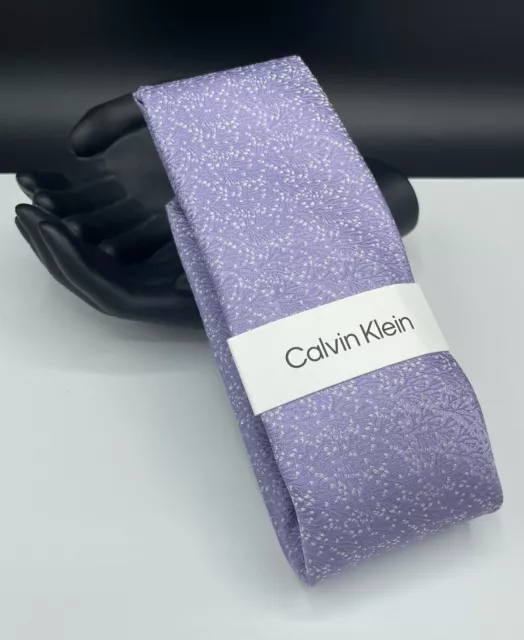 Calvin Klein Men's Silk Blend Tie ~ Lavender  ~ Floral Motif ~ NEW MSRP: $69.50