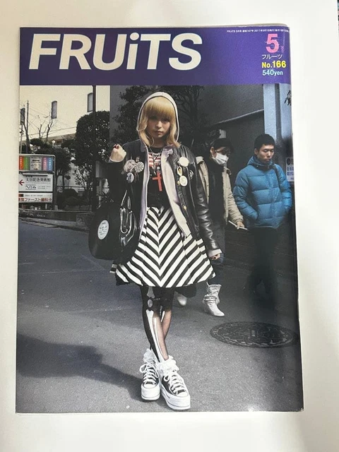 FRUITS MAGAZINE FASHION Snap #20 y2k Harajuku Tokyo £150.82