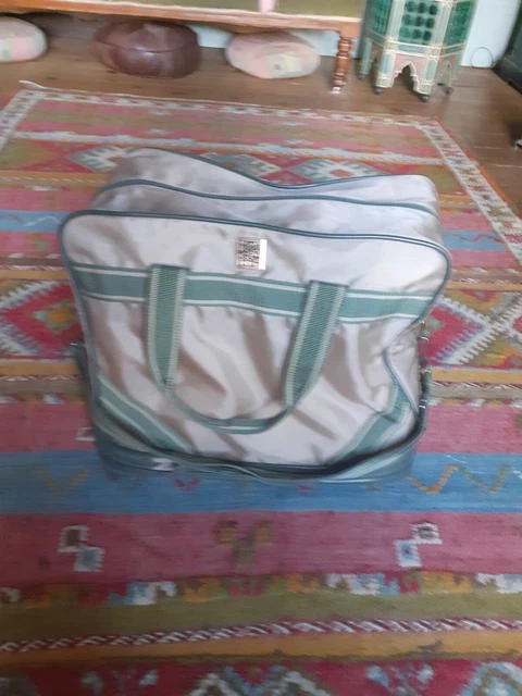 Biba wheeled deals travel bag