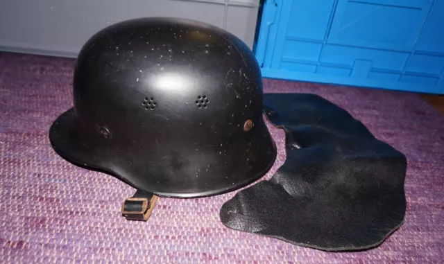 Alter Feuerwehrhelm Typ M43, Stahlhelm !!