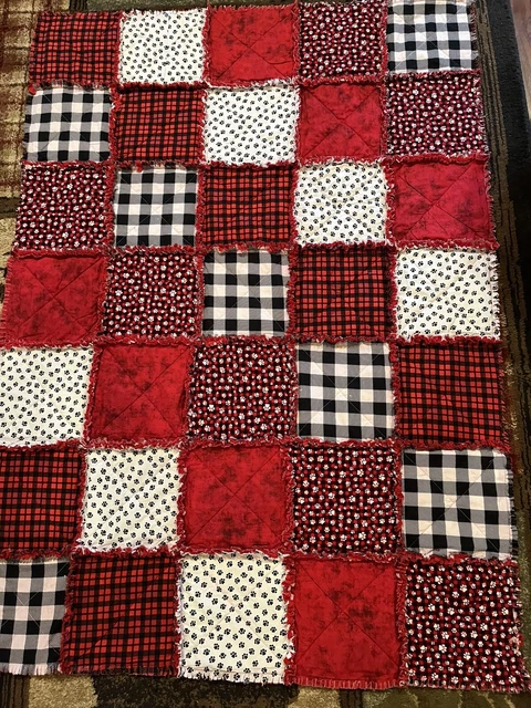 Edredón rojo negro blanco rapo 42"" X 59"" estampados de patas a cuadros