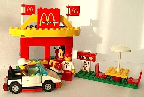 3438