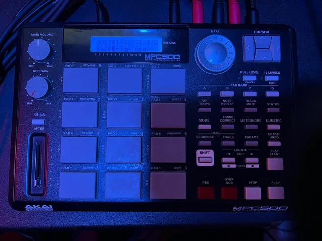 Akai MPC500 Memory Music Production Sampler & Sequencer