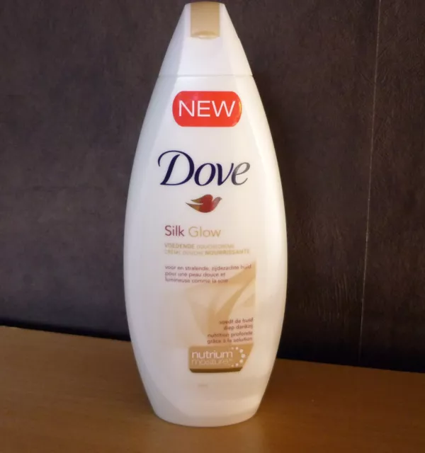 Dove Silk glow Voedende douchecrème – Crème douche Nourrissante  250 ml NIEUW