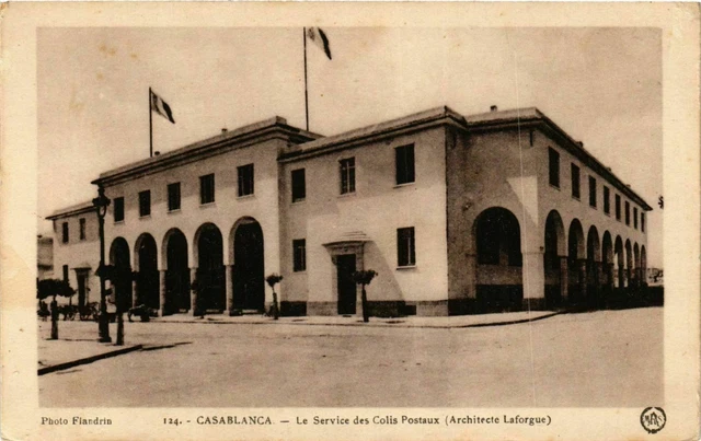 CPA AK CASABLANCA Le Service des Parcels Postaux MOROC (824596)