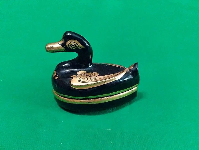Vintage Burmese Lacquer Gold Gild Duck Box Gold & Black Lacquerware Myanmar 2.5"