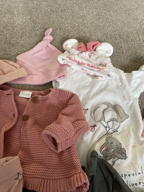 baby girl  clothes bundle aged 0-3 months 3