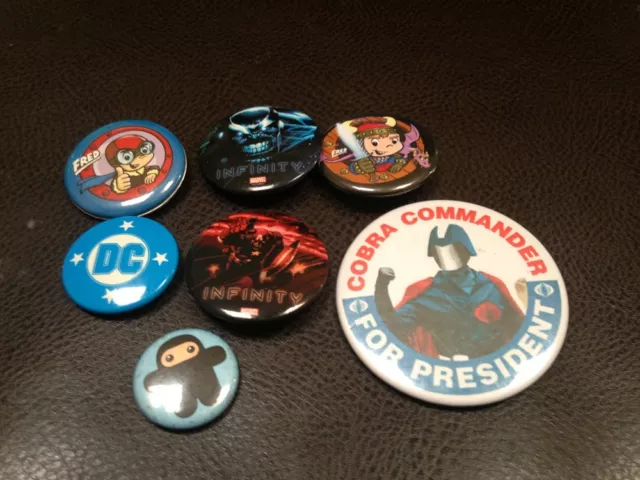 Lot Of 7 Comic Con Pins Marvel DC