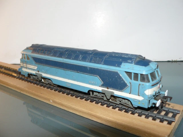 FLEISCHMANN H0 1341 US Diesellok + Dummy 1342 New Haven EUR 294,50 - DE