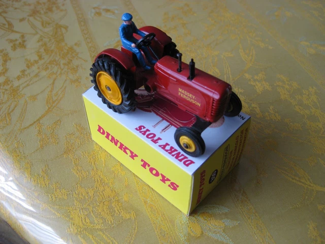 Dinky Toys Massey Harris Tracteur D'Origine N°300 Made in En 49