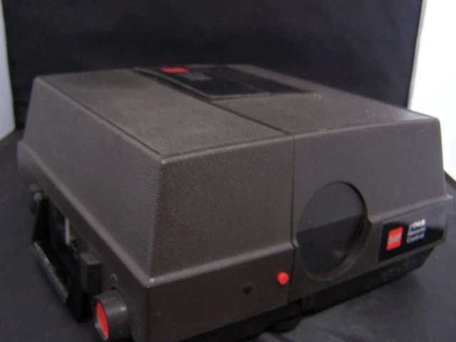 Proyector de extensión GAF Hush-A-Matic 2100R - Poseído anteriormente