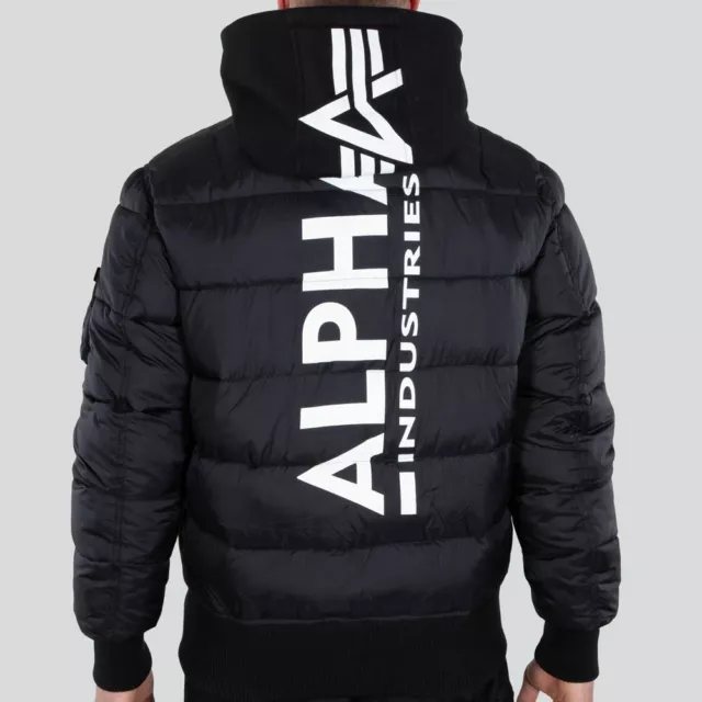Chaqueta tampón con logotipo con capucha de Alpha Industries para hombre  oliva oscuro