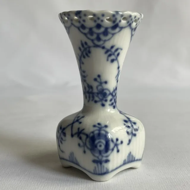 Vtg Royal Copenhagen Blue Fluted Full Lace 3" Vase #1161