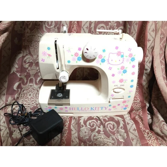 Sanrio Hello Kitty Sewing Machine Flower Margaret Sewing Handicraft