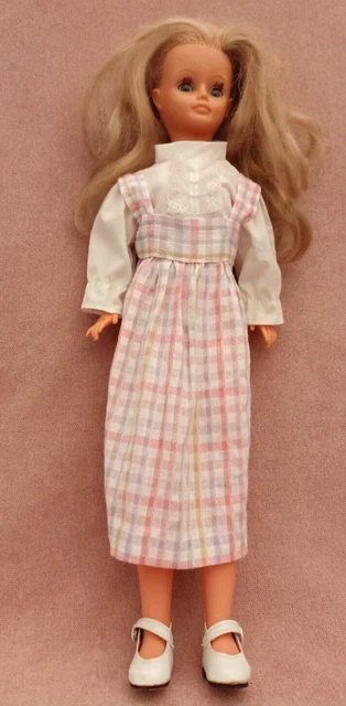 Poupée cathie de bella avec mèche - Jeux & Jouets