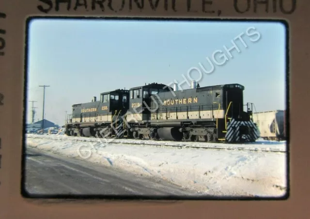 Original '77 Kodachrome Slide SOU Southern 2319 SW1500 Sharonville, OH   30S4