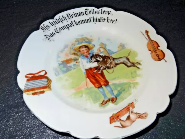 alter Kinderteller Teller Porzellan Bilder Sinnspruch Spruch um 1900 Geige Hund