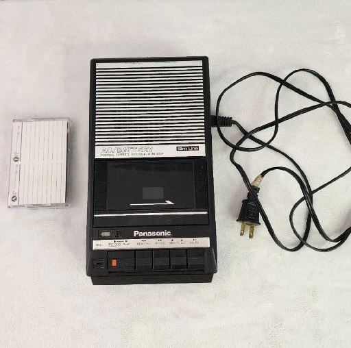VINTAGE PANASONIC PORTABLE Cassette Recorder RQ 2104 Slim Line Tested