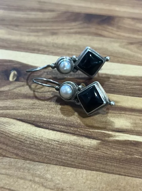 Vintage Modernist 925  Boho Sterling Silver Dangle Onyx Pearl Earrings