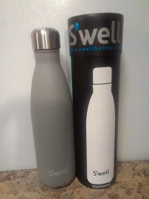 Swell Vacuum Insulated Stainless Steel Water Bottle 17 oz  SMOKEY QUARTZ