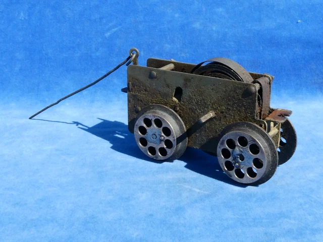 RARE ++ TRAIN ? - LOCOMOTIVE ? - MOTEUR A RESSORT Spring motor EUR 54,00 - FR