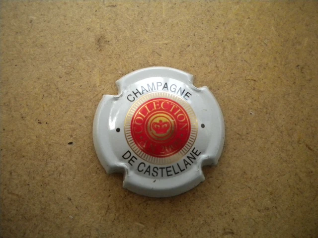 capsules de champagne de castellane  n°94  (an 2000) cote 25€