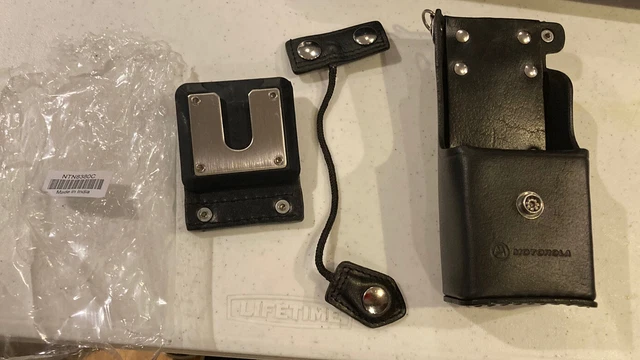 OEM Motorola NTN8380C Leather Heavy Duty XTS5000 Carry Case NEW Old Stock 2.5”