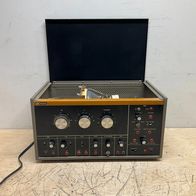 B+K 1968 Precision model 1077B television analyst television Testing Equipment