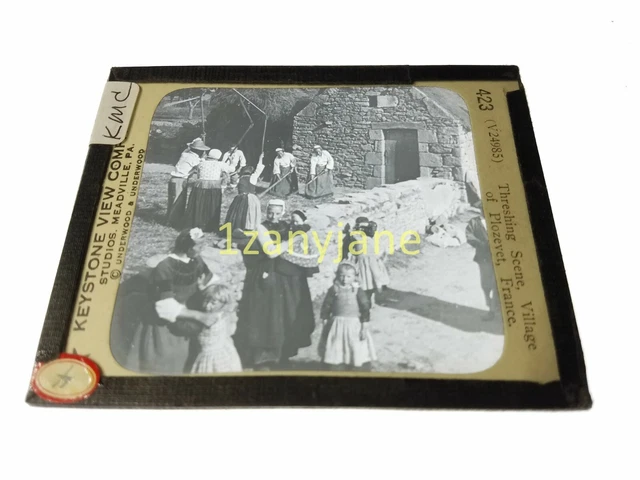 HISTORIC Magic Lantern GLASS Slide KMC THRESHING SCENE VILLAGE PLOZEVET FRANCE