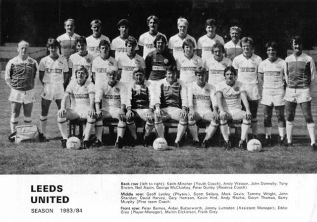 LEEDS UNITED FOOTBALL Team Photo>198384 Season £3.50 PicClick UK