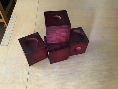 per Letti Divani e Armadi Rialzi per Tavolo o Rialzi per Mobili Rialzi per Mobili Piedini di Rialzo per Letti 120 × 90 mm 4 pezzi / set 3 pollici Rialzi di Letto in PP Nero 