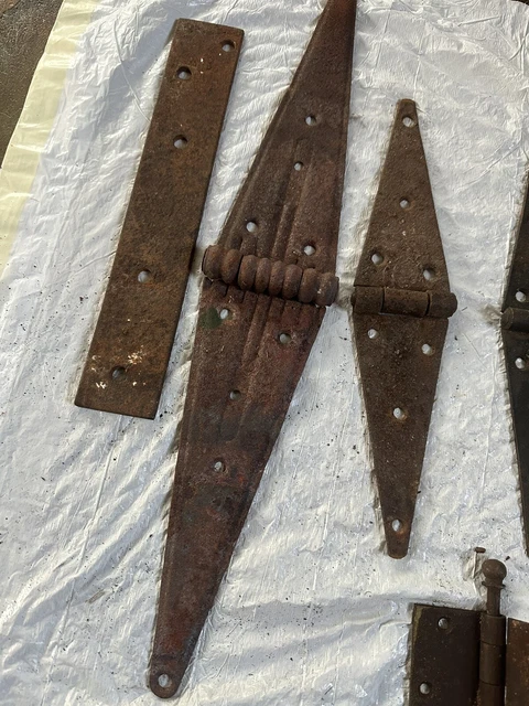 7 piece VTG Metal Barn Door T-Strap Hinges & more Rustic Primitive WI Barn Farm 2