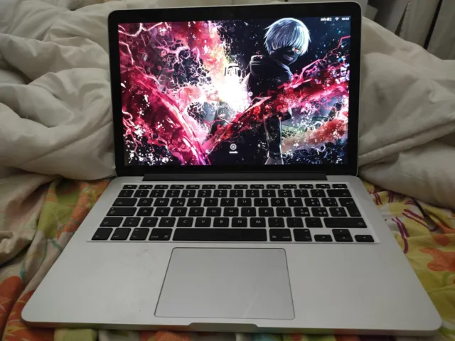 MacBook Air 13” 1.6 Ghz, 8GB, 126 GB (2016)