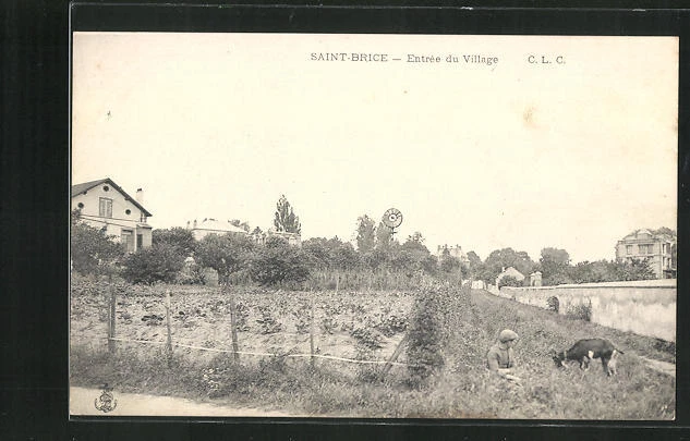 CPA Saint-Brice, Entree du Village