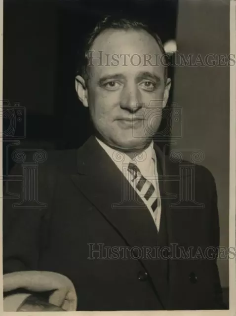 1933 Press Photo Prominent Chicago Husband Charged With Alienation of Affections