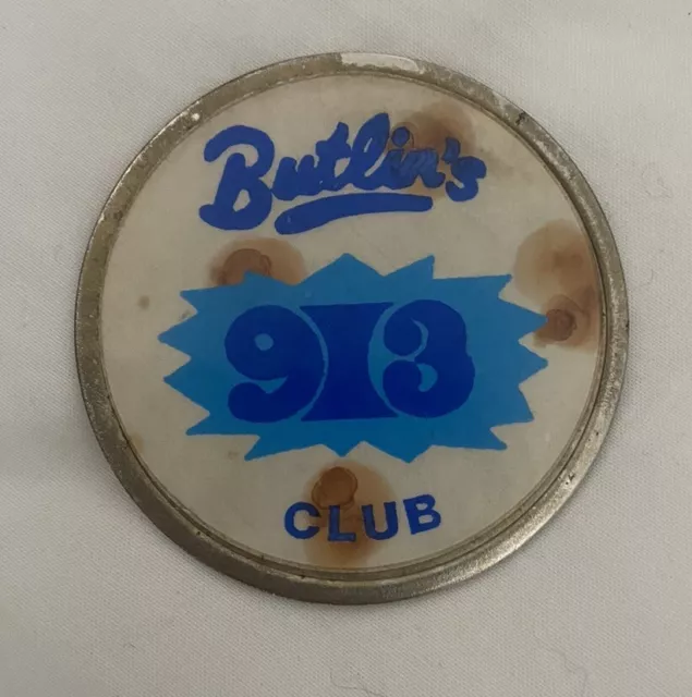 Vintage 1970s Butlins 913 Club Enamel Lapel Pin Badge Collectable UK Britain