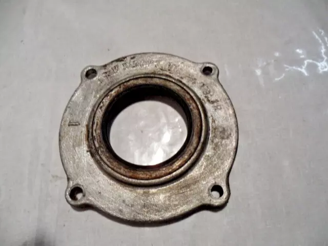 Stationär Dieselmotor 1KVD8 Cunewalde Lagerdeckel Motorgehäuse Innenmaß 68 mm