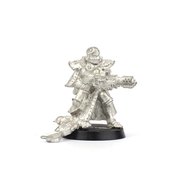 Adepta Sororitas Battle Sister w/ Flamer - Warhammer 40k Metal Classic 5 THG