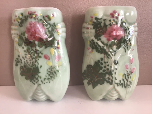 Ancienne Paire De Bouquetiere Murale Chinoise En Porcelaine Decor Fleurs