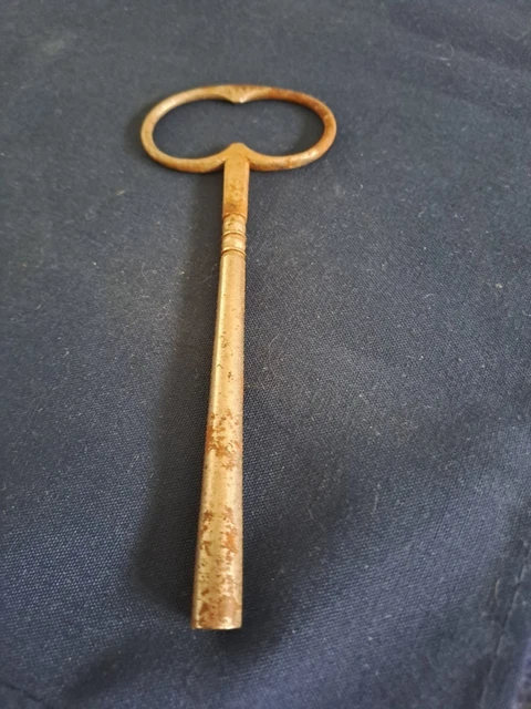 Clé De Pendule Ancienne N°8 - À Nettoyer - Mécanisme Horlogerie