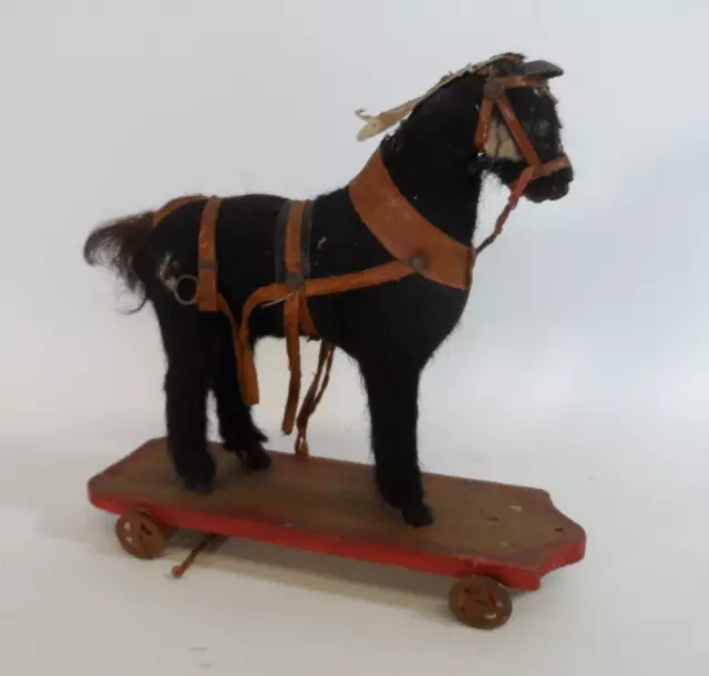 uralt Ziehtier Pferd mit Geschirr 1920/30 Holzspielzeug Pferd 2