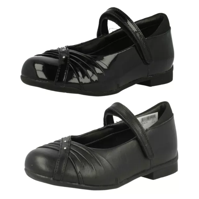 Saldi Ragazze Clarks Dolly Shy Neonato Gancio & Ciclo Smart Scuola Formale