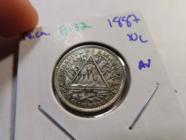 B132 Nicaragua 1887 10 Centavos, AU