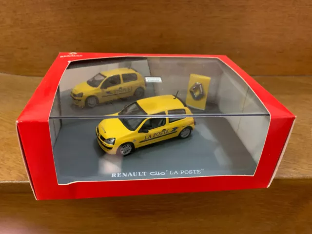 UH Universal Hobbies Renault CLIO La poste  3 portes  en boite