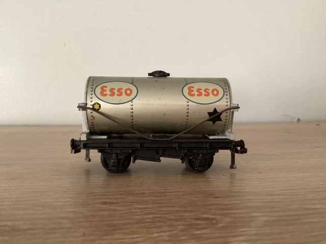 Hornby Dublo Hornby Dublo 1959-62 Esso D1 Short Tank Wagon.