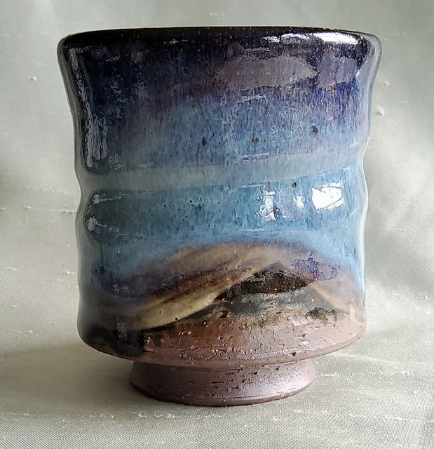 JA34: Yunomi, Teebecher, blaue Glasur, von Seigan Yamane, Japan, Hagi ware