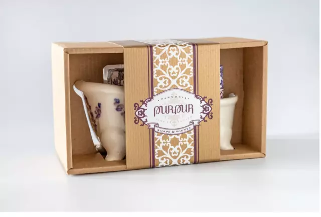 Geschenk-Set aus Handgemachte Seifenschale und Seife PurPur Pannonia Lavendel