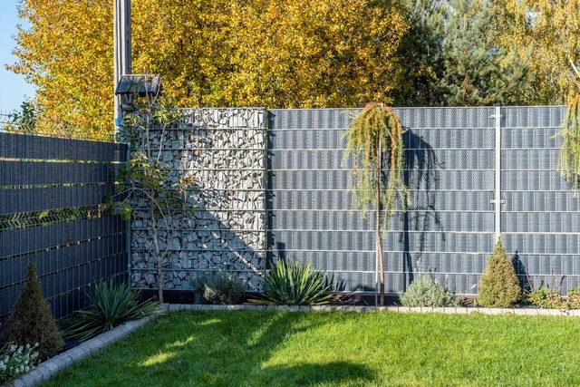 Striscia Frangivista In PVC 35 M X 19 Cm 6,65 M² Grigio Antracite Ral 7016 - Foto 5