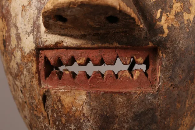 10379 Fine Mask of The Salampasu R.d.kongo 8
